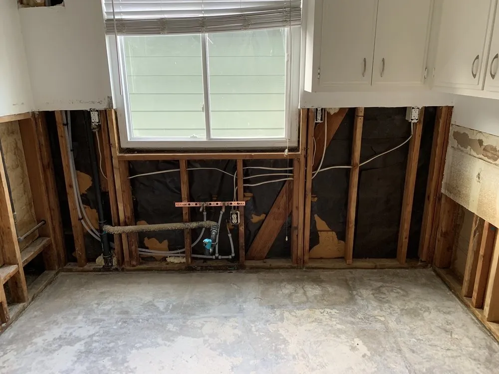 Slide of OS Construction And Remodeling