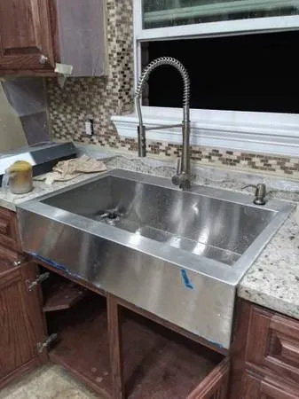 Slide of Oscar's Plumbing & Repairs