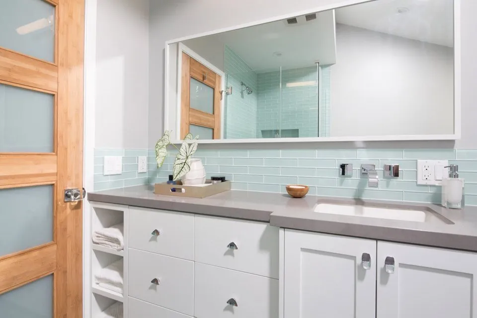 Slide of Overland Plumbing