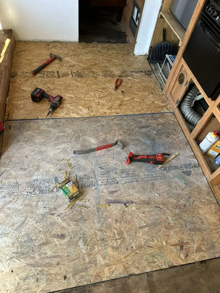 Slide of Overly Handy