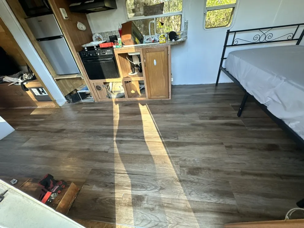 Slide of Overly Handy