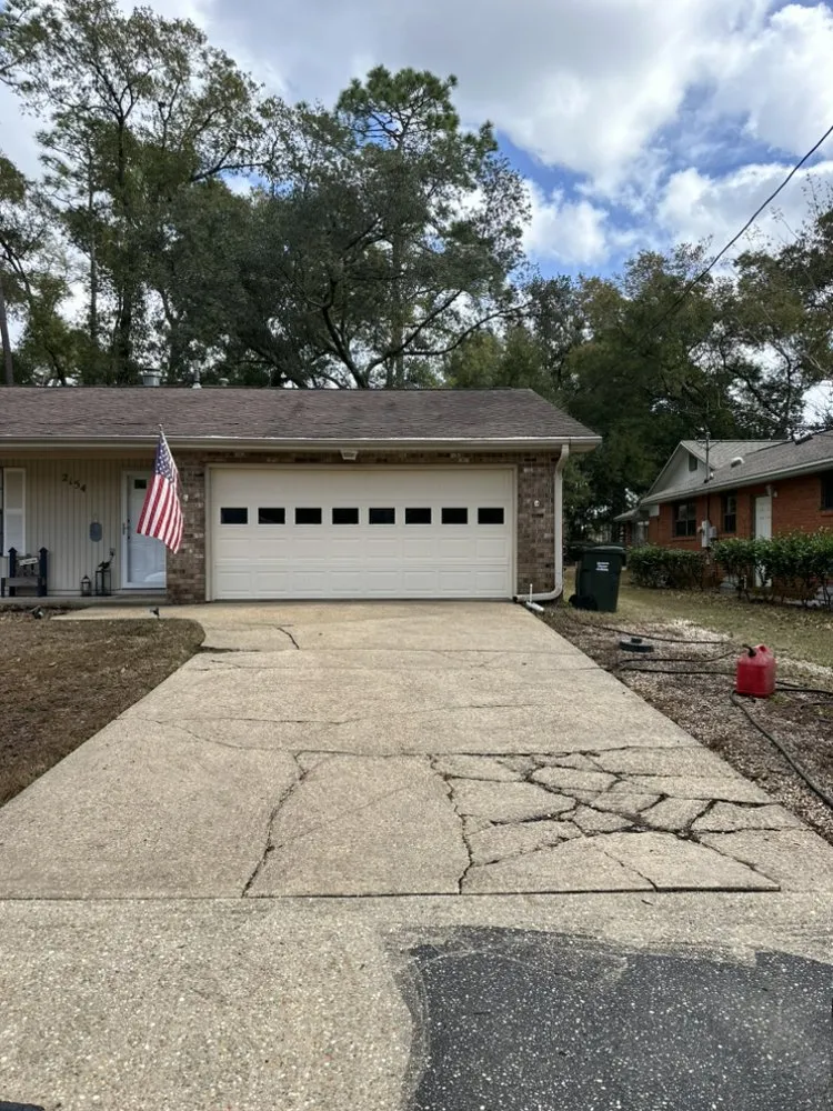 Slide of Overly Handy