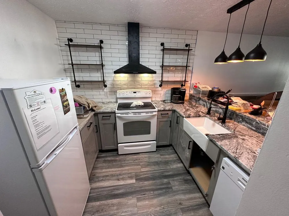 Slide of Ovi Home Improvements