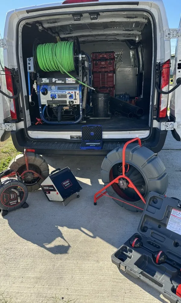 Slide of OZ Sewer and Drains Experts