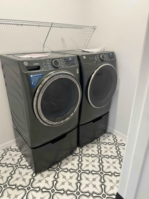 Slide of Pacific Express Installation and Services