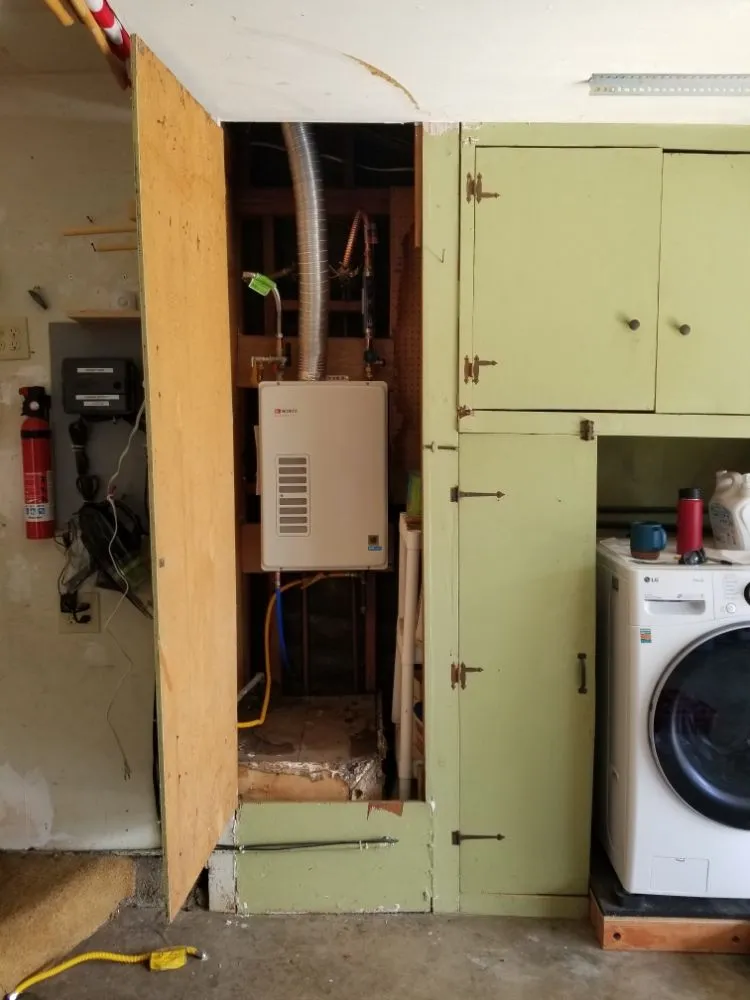 Slide of Paco's Plumbing