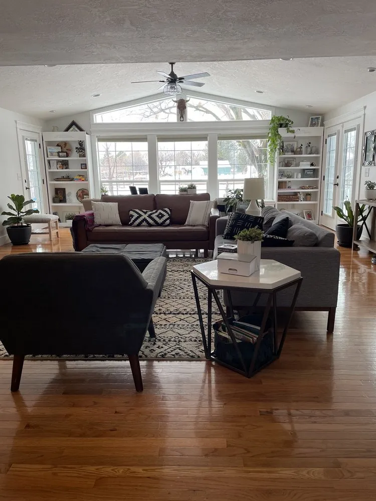 Slide of Paint Kings