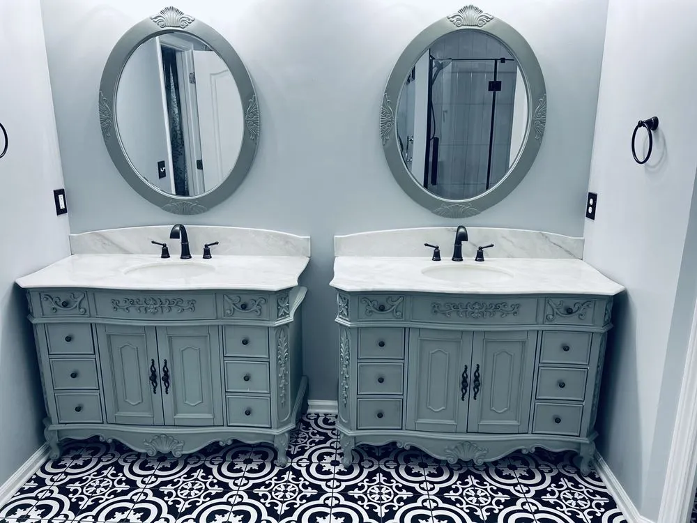 Slide of Painting Perfect Marietta