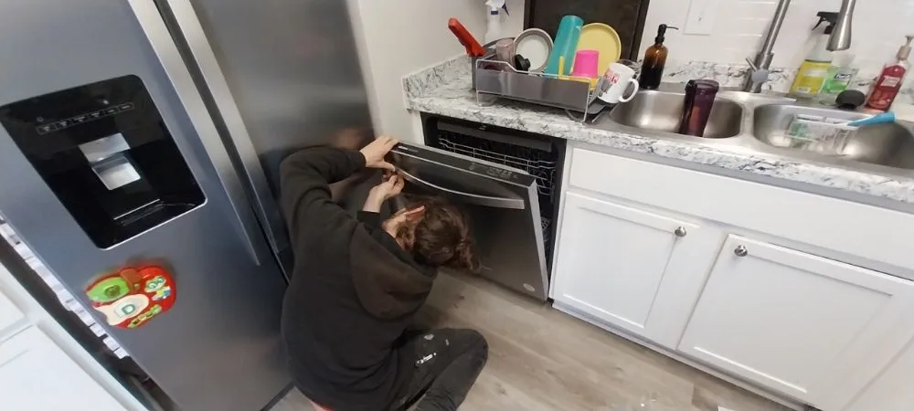 Slide of Palmetto Paint & Renovation