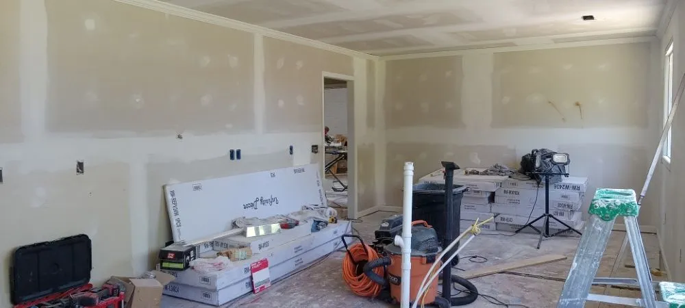 Slide of Palmetto Paint & Renovation