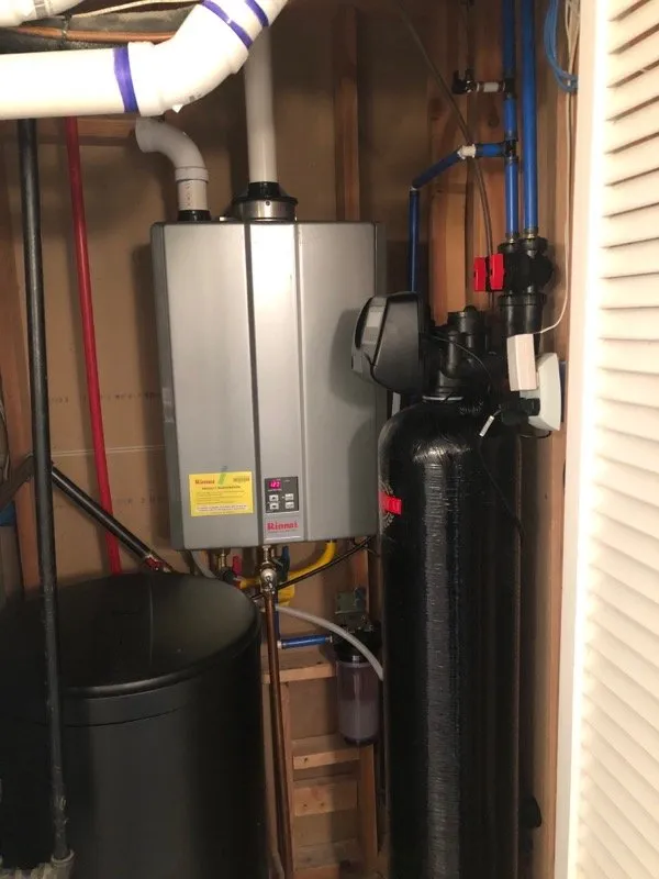 Slide of Pando Plumbing