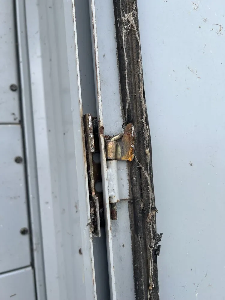 Slide of Papa Can Fix It