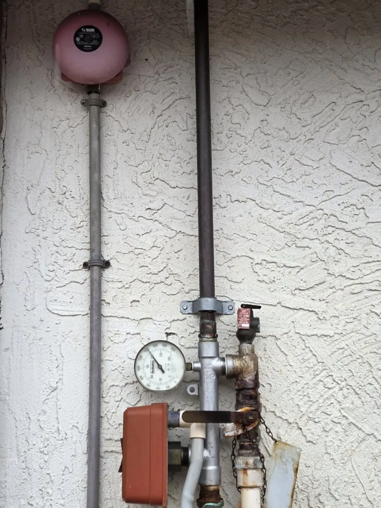 Slide of Par plumbing