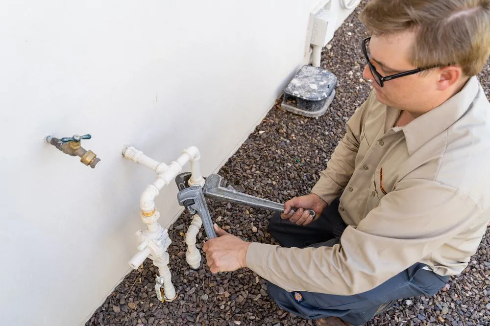 Professional water heater service experts serving Phoenix, AZ - Paradise Valley Plumbing