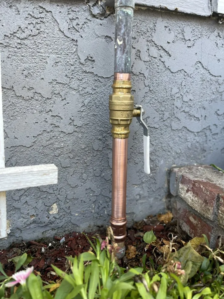Top-rated emergency plumbing for homes in Paramount, CA by Paramount Plumbing Heating & Air
