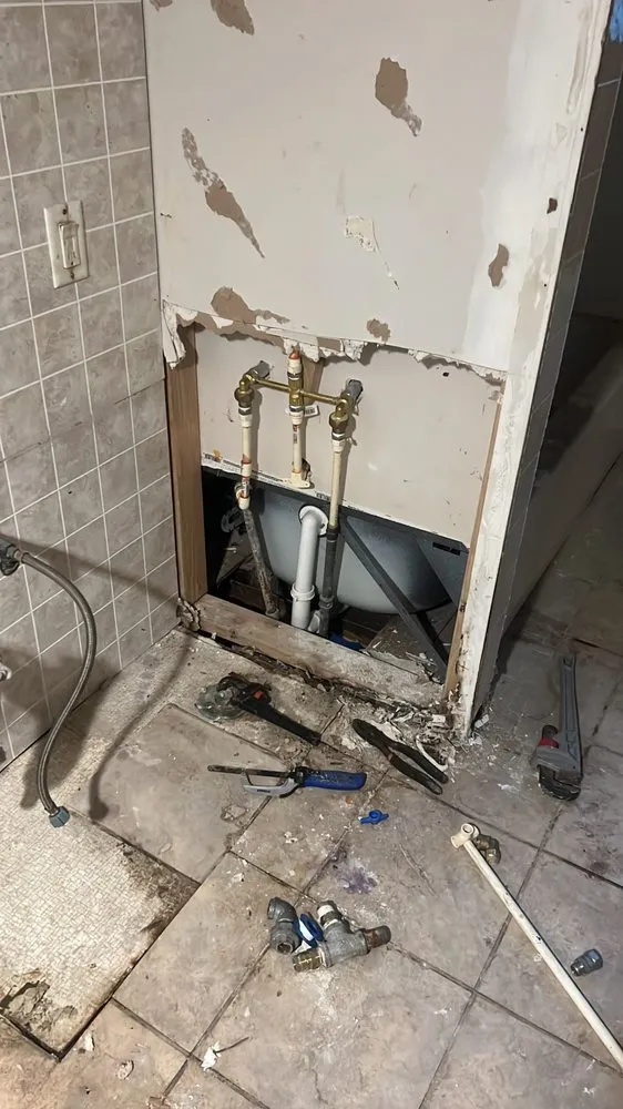 Slide of Paredes Mobile Services