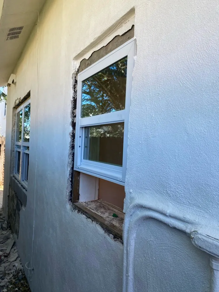 Slide of Paredes Mobile Services