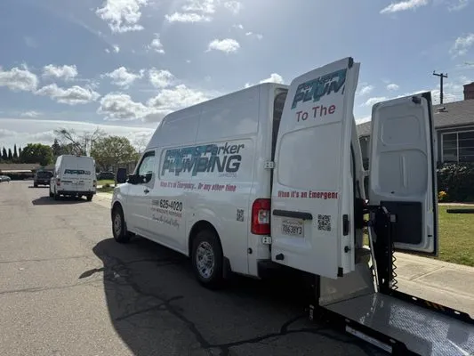 Parker & Parker Plumbing Logo