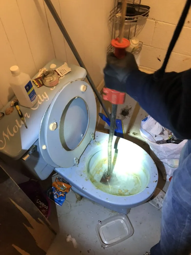 Slide of Parks's Plumbing Pros