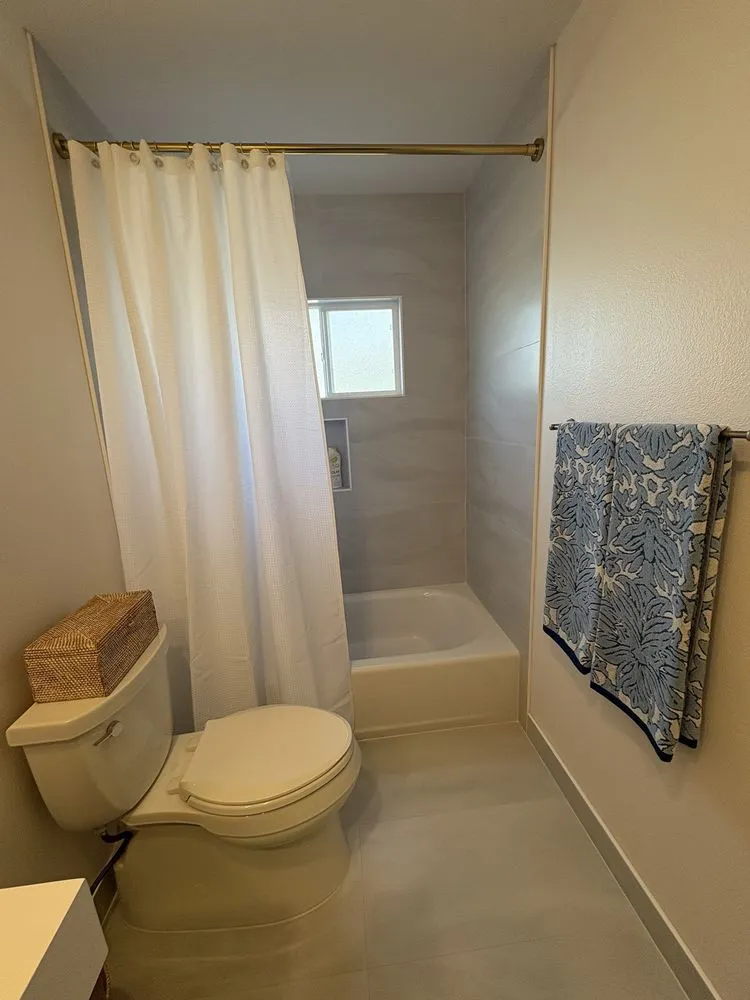 Slide of Patriot Tile & Remodel