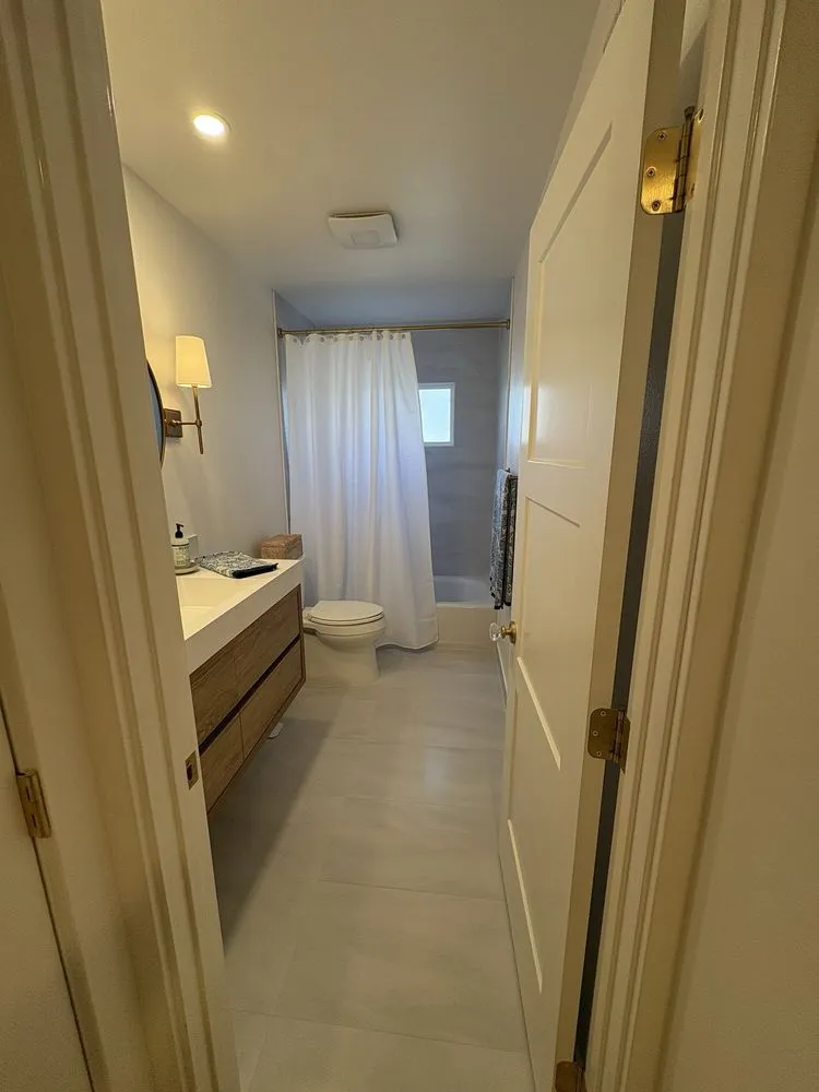 Slide of Patriot Tile & Remodel