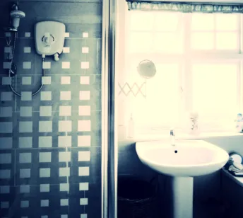 Slide of Pats Plumbing Heating & Cooling