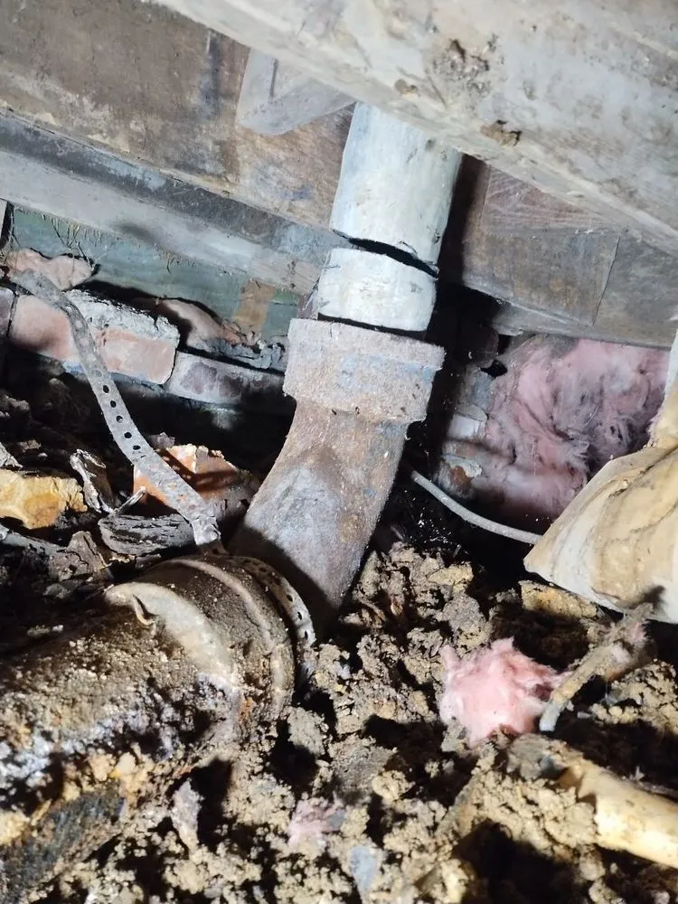 Slide of Pay-Less Plumbing