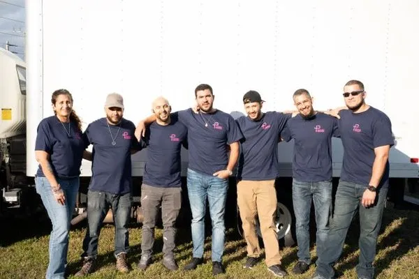 Payless Plumbing Logo