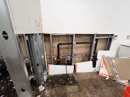 PDX Plumbing Specialist & General Contractor Logo