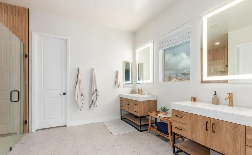 Slide of Pear’D Well Home Services