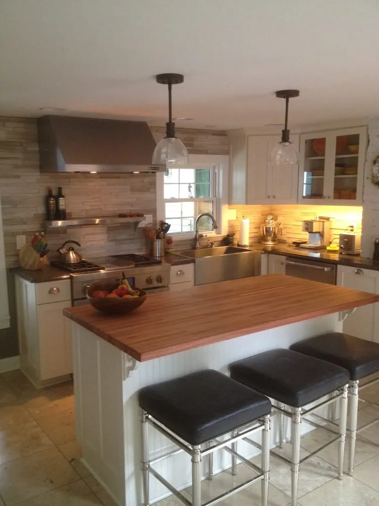 Trusted water heater service in Evansville, IN by Peckenpaugh Plumbing