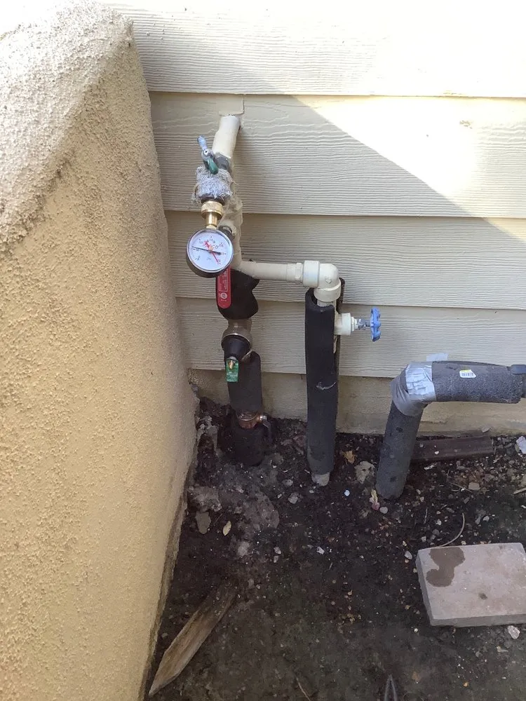 Slide of Peet Plumbing Hm