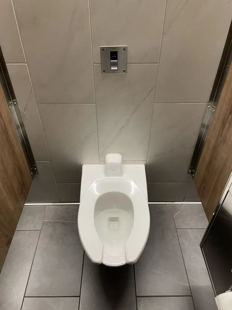 Slide of Peet Plumbing Hm