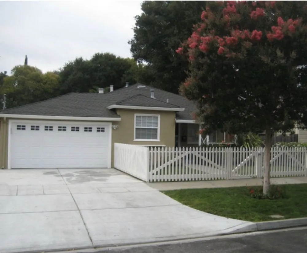 Slide of Peninsula Custom Construction