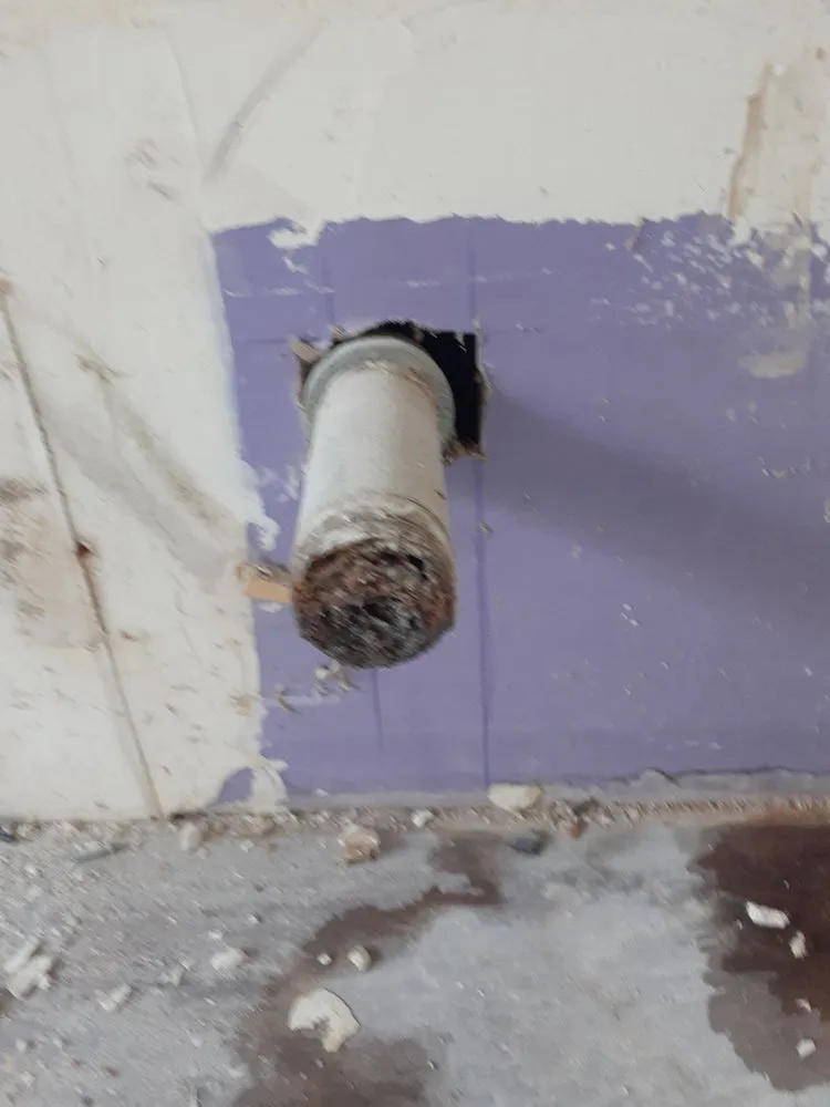 Slide of Pepe's Handyman and Plumbing