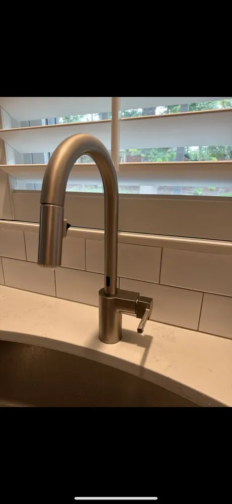 Slide of Peregrina Plumbing Company