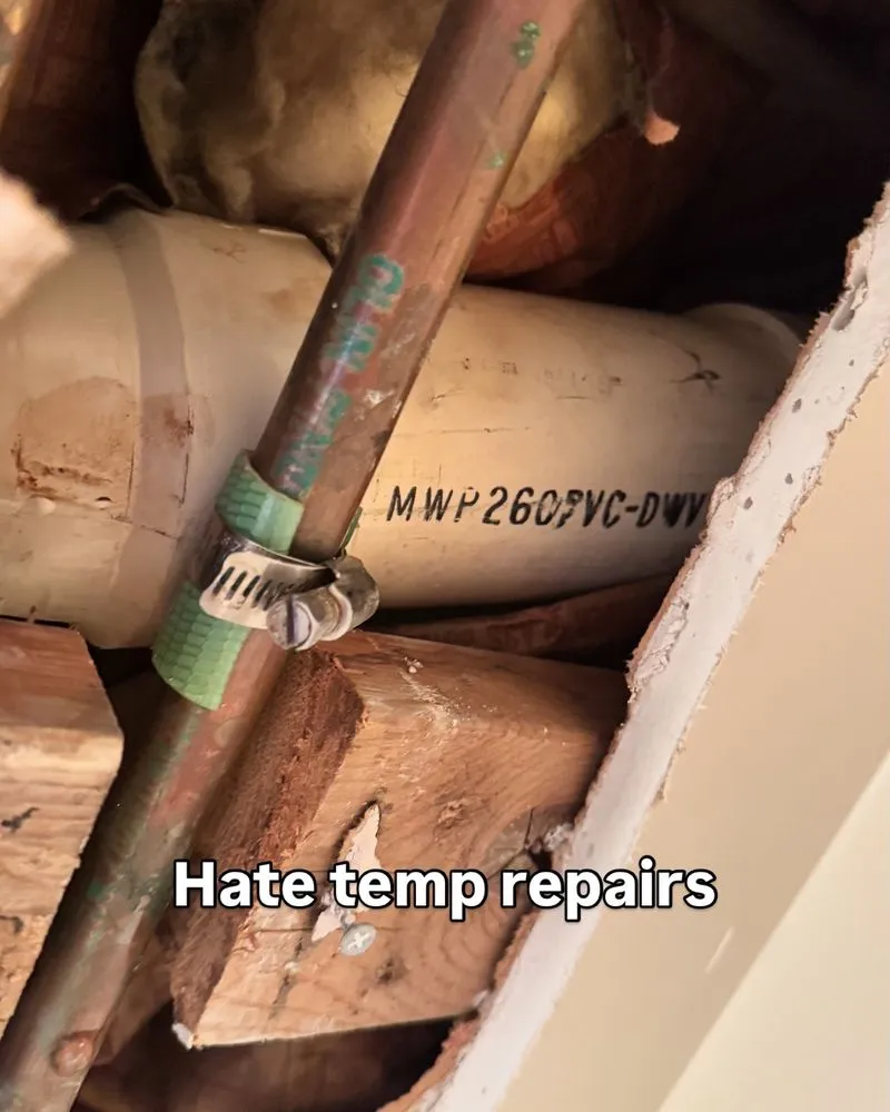 Slide of Peregrina Plumbing Company