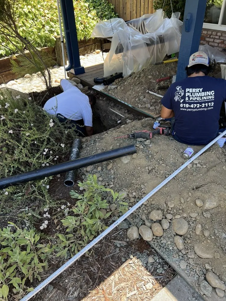 Slide of Perry Plumbing & Pipelining