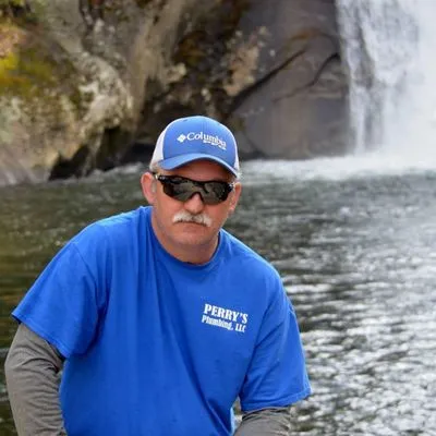 Perry's Plumbing & Repairs