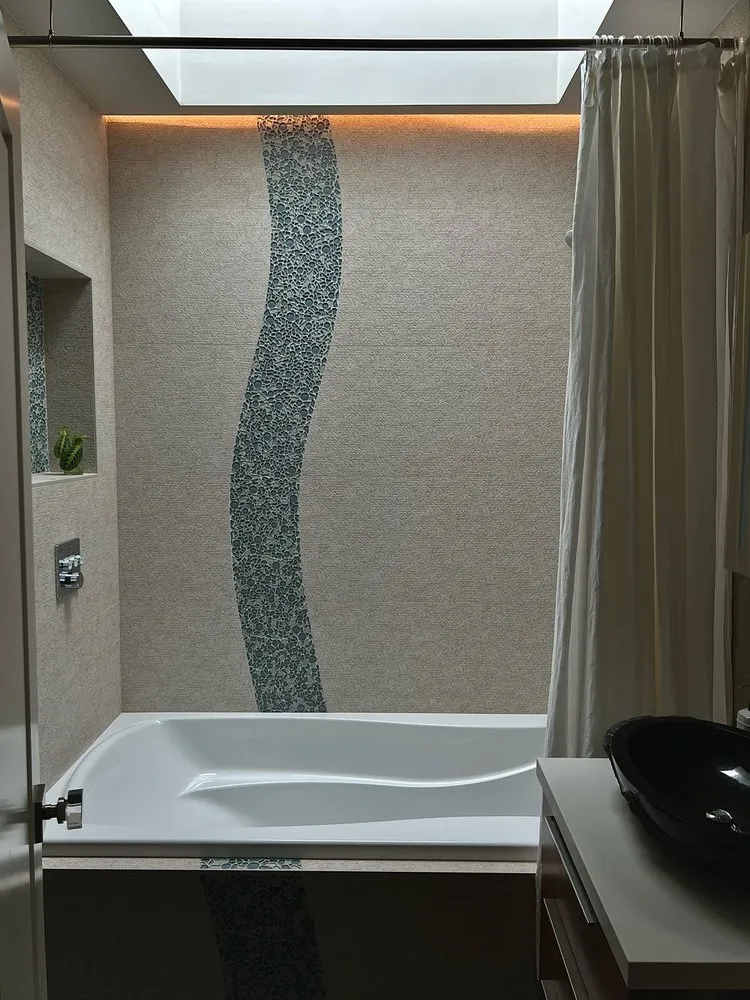 Slide of Peter Etges Construction