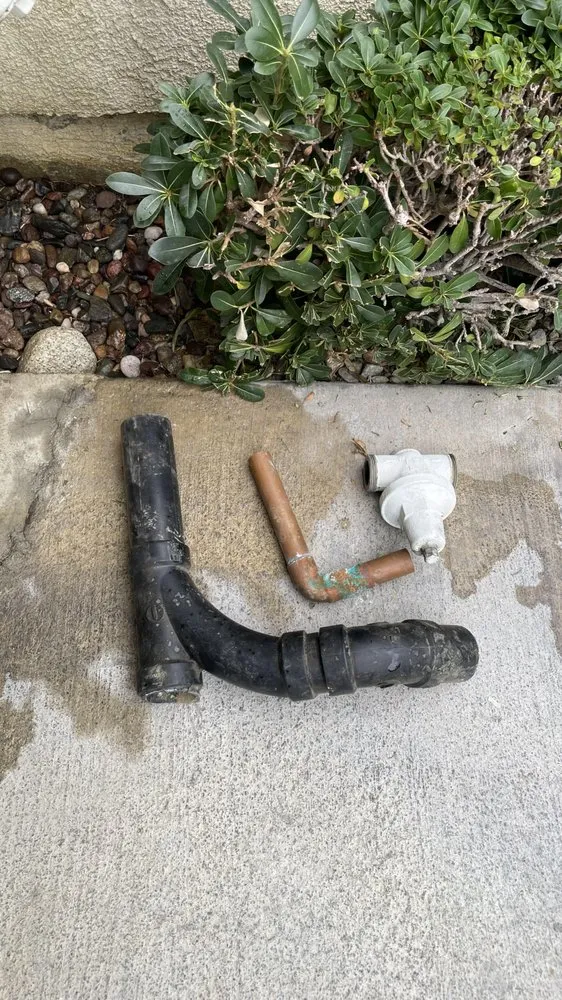 Slide of Peter Lai Plumbing