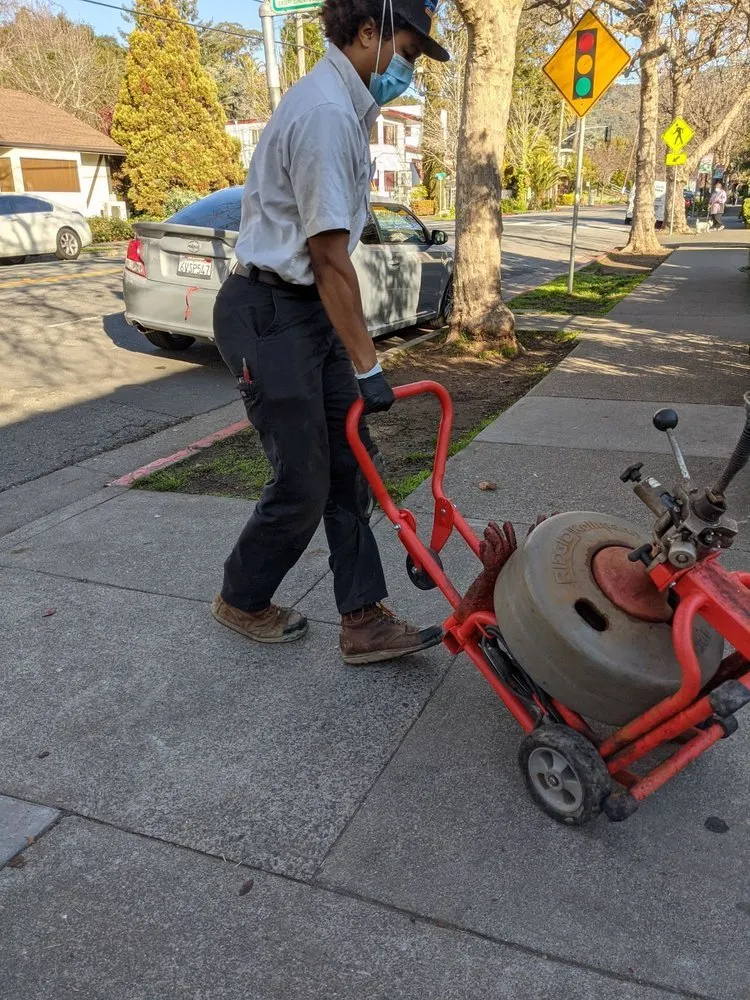 Top-rated emergency plumbing experts serving Vacaville, CA - Peter Levi Plumbing Heating & Cooling