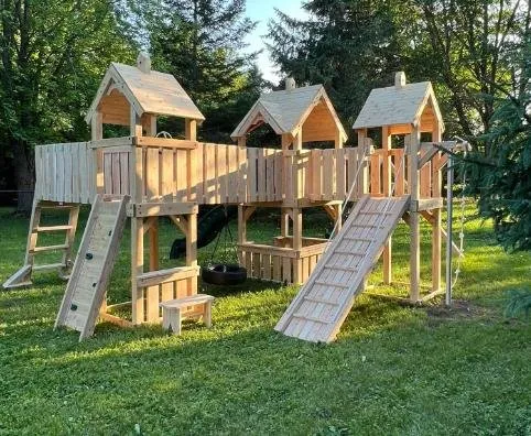 Slide of Peterson Custom Solutions