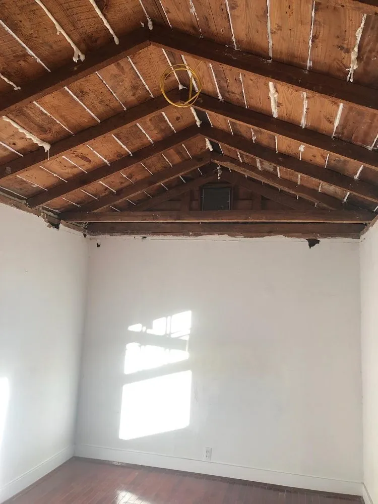 Slide of Pete's Maintenance Service