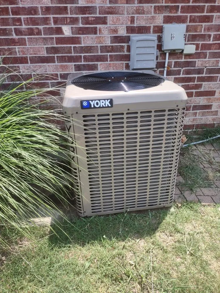 Expert plumbing repair experts serving Fayetteville, AR - Pettry Plumbing Heating & Air