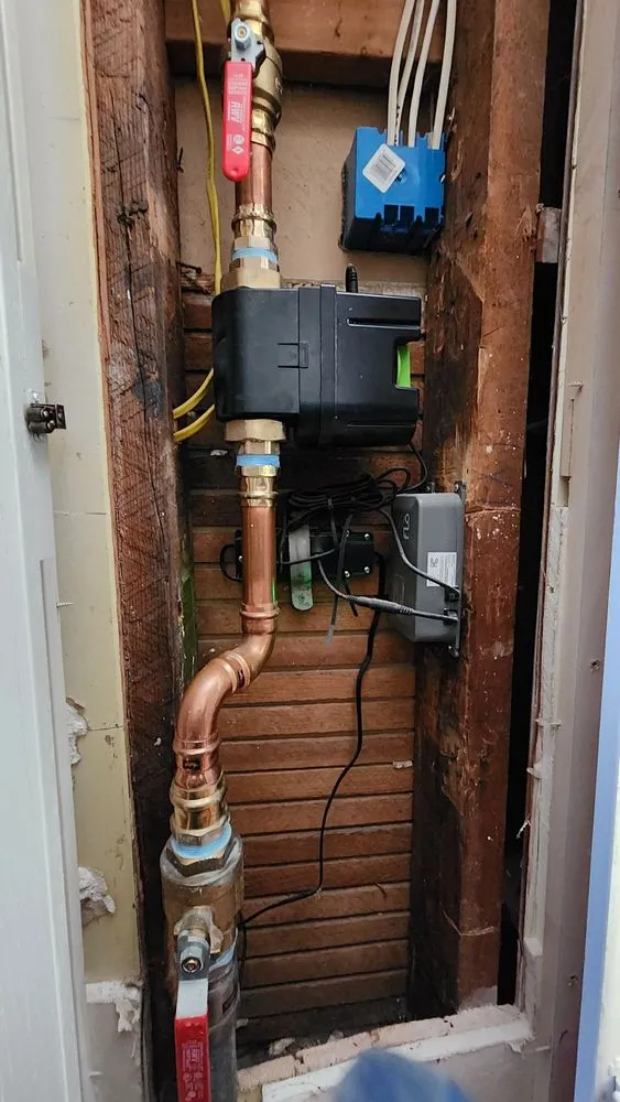 Slide of Pham's Plumbing