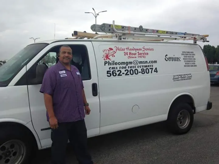 Slide of Phileo Handyman Services