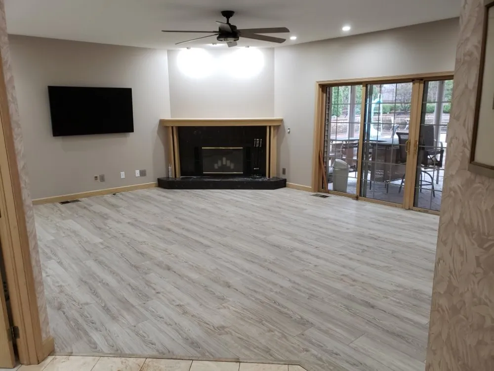 Slide of PICH Company