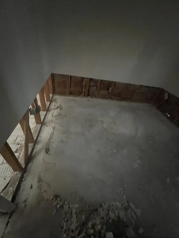 Slide of Pichingo Handyman Services