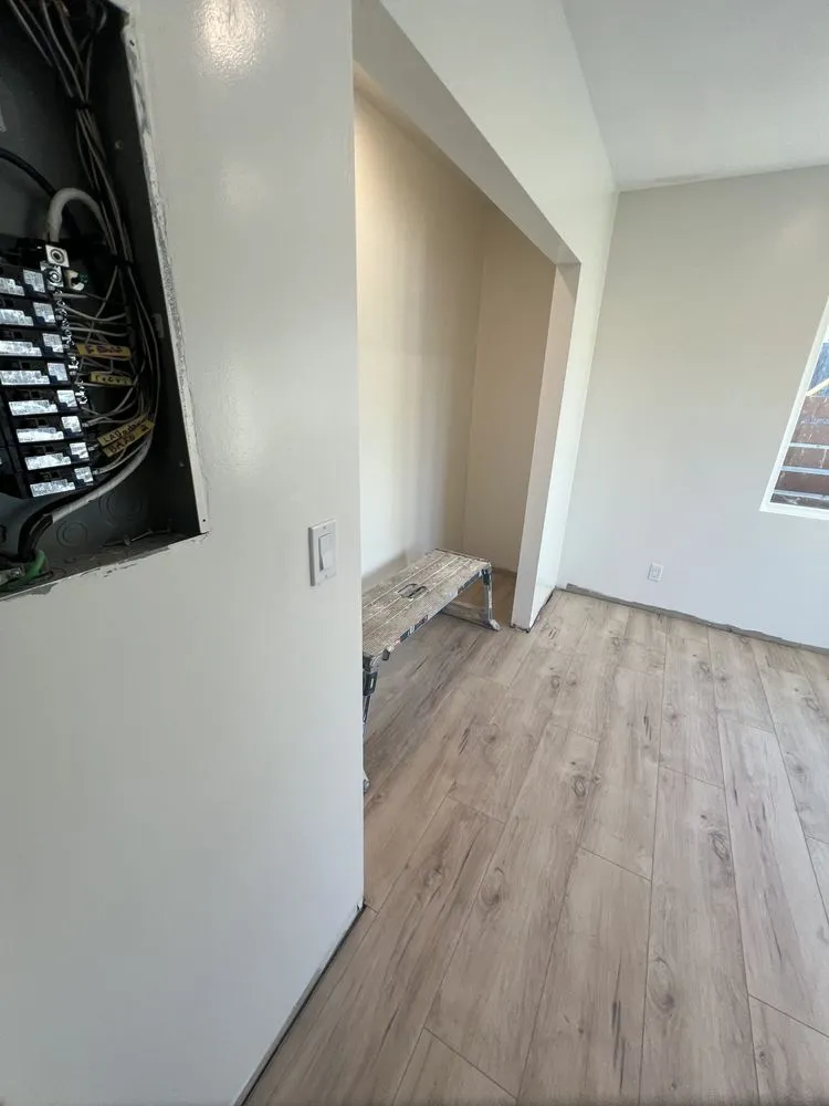 Slide of Pichingo Handyman Services